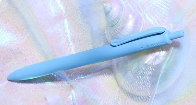 4 Eco-friendly Japanese Stationery Items Made with Ocean Plastic