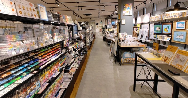 kawachi art supplies namba stationery shop interior