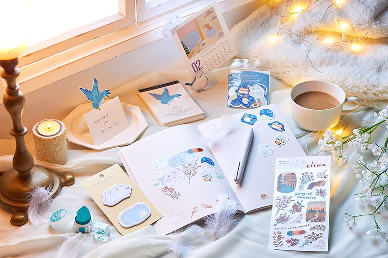 How to Create a Cozy Winter Workspace: A Simple Guide for December Days