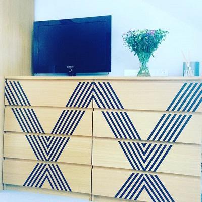 9 Easy Ways to Transform Your Furniture with Washi Tape  Striped  furniture, Washi tape furniture, Diy home decor