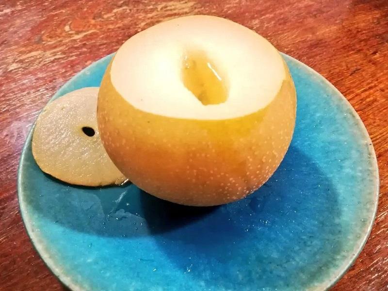 How to eat a Nashi Pear
