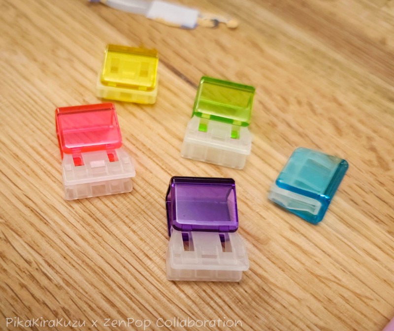 Clear Smart Clip by TOHKIN CORPORATION