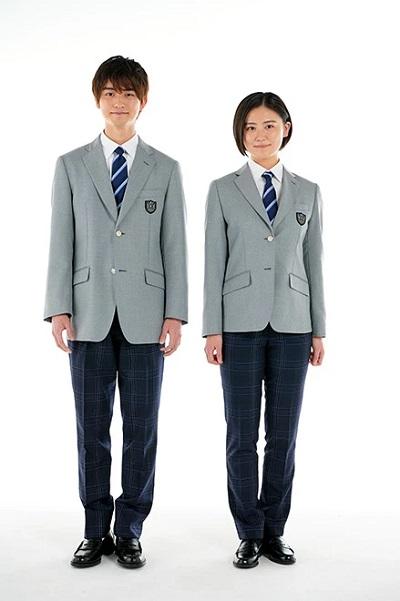 日本無性別校服