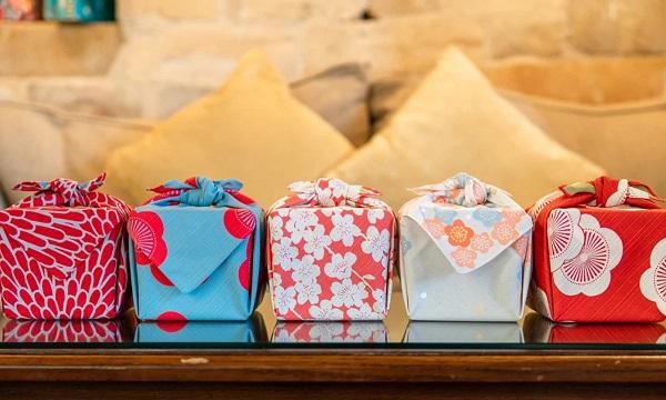 A Quick Guide To Gift Giving Traditions in Japan