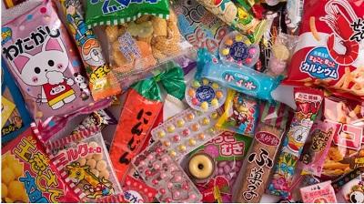 Japanese Snacks vs American Snacks
