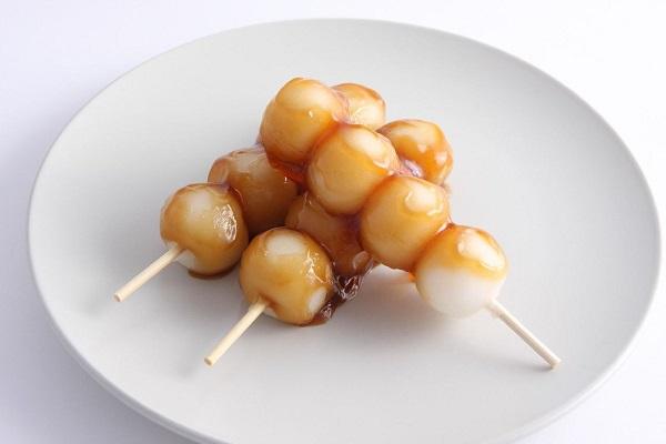 Mitarashi dango