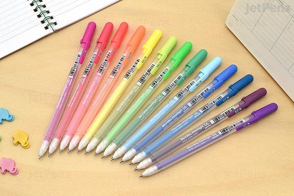 Sakura Gelly Roll Gel Pen