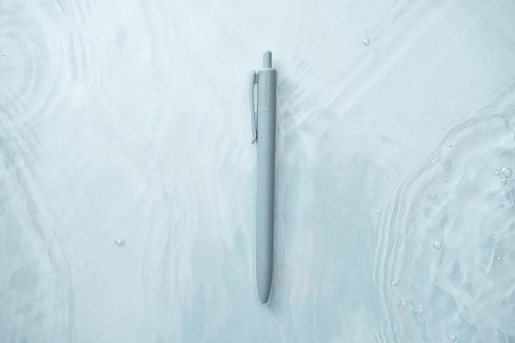 Uni Jetstream Ocean Plastic Pen